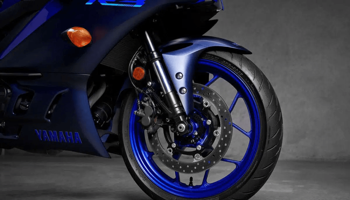 Yamaha YZF-R3 Suspension and Brake